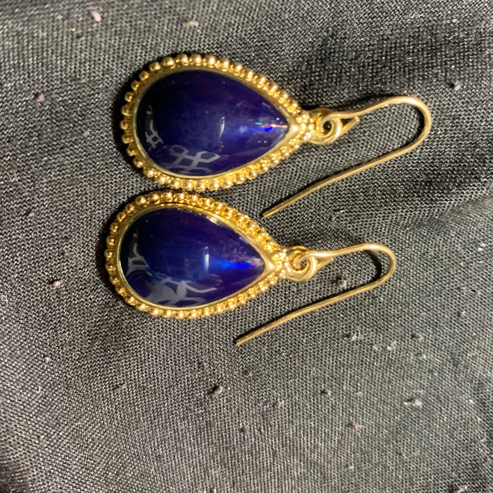 Trifari blue teardrop gold earrings